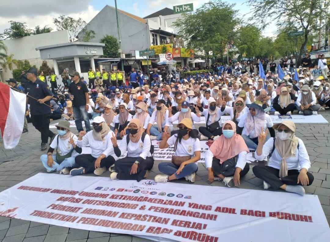 Ribuan Buruh di Yogyakarta Tuntut Pendidikan Gratis dan Kenaikan Upah