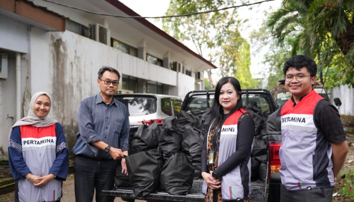 Pertamina Salurkan 200 Paket Sembako di Sulsel Sambut May Day