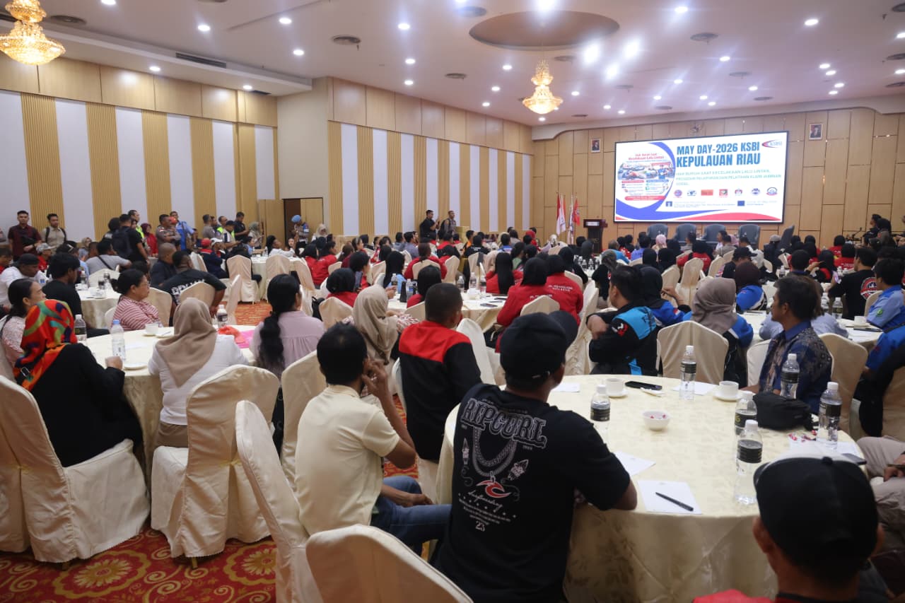 Polda Kepri Edukasi Hak Buruh dan Keselamatan Lalu Lintas di Batam