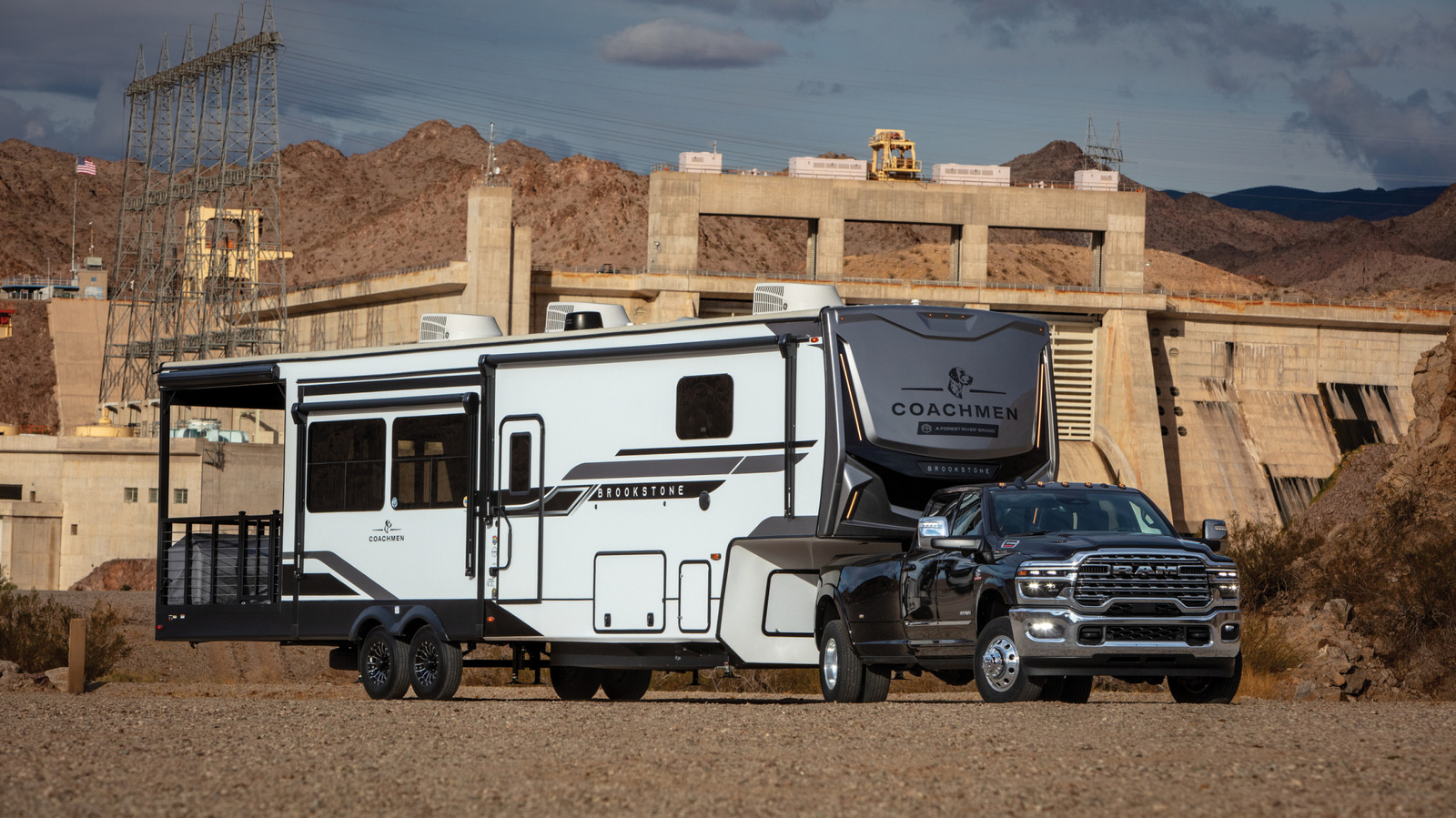 Ford Super Duty dan Ram 3500 Sanggup Tarik Beban 6,8 Ton