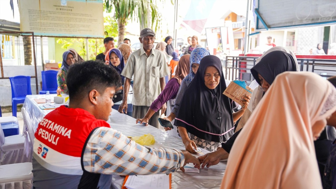 Pertamina Jual 1.000 Paket Sembako Rp30 Ribu di Ternate