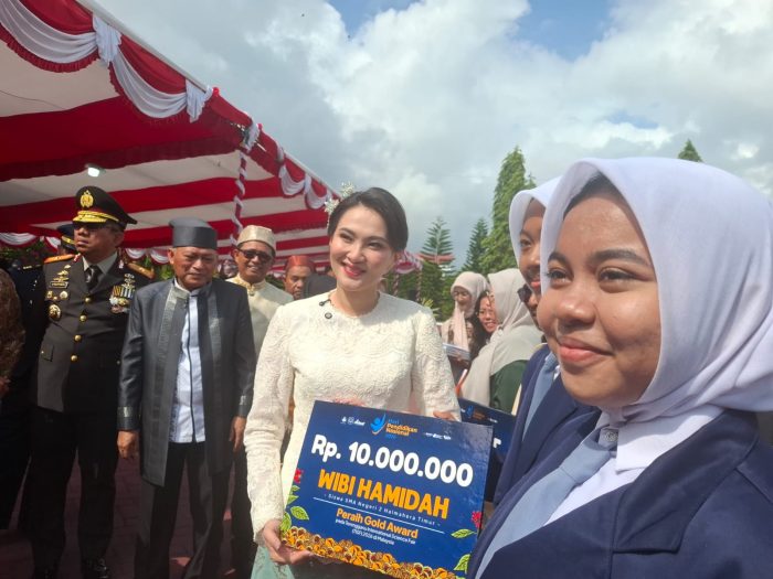 Maluku Utara Luncurkan Program Pendidikan Jarak Jauh dan Beasiswa Kedinasan