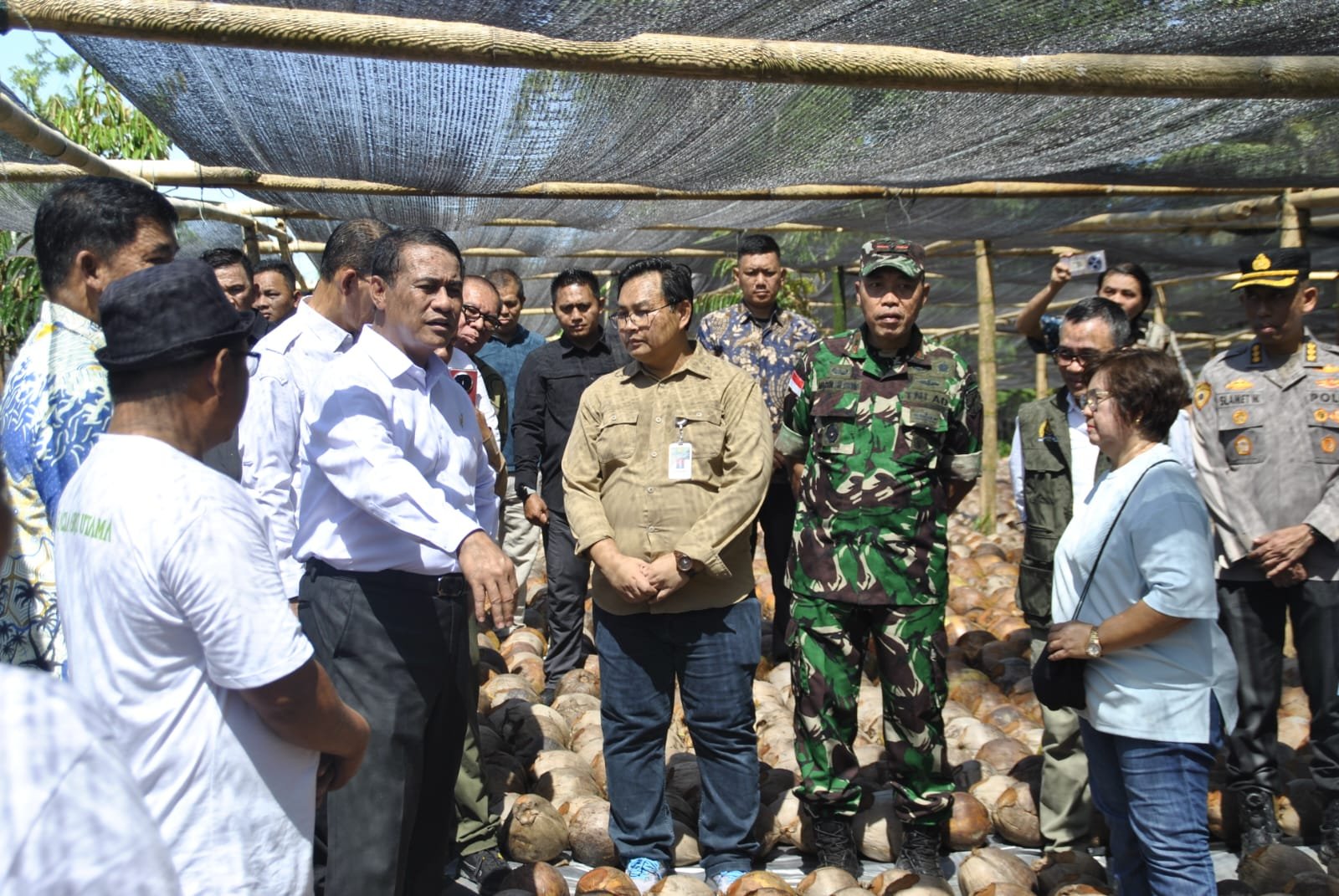 TNI Dukung Program Ketahanan Pangan Sulut Bersama Mentan RI