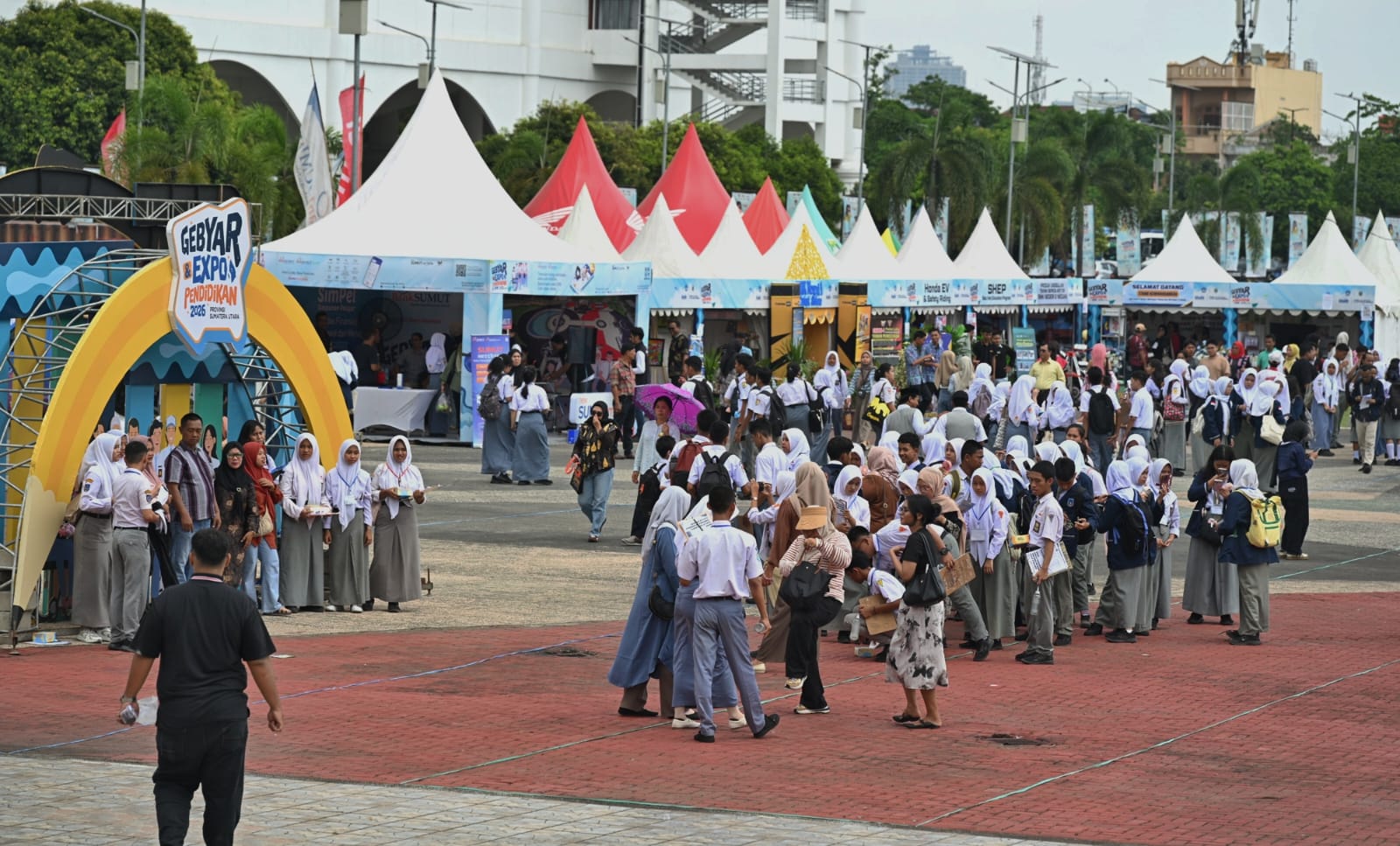 Gebyar Pendidikan Sumut 2026 Ramai, UMKM Banjir 2.000 Pengunjung