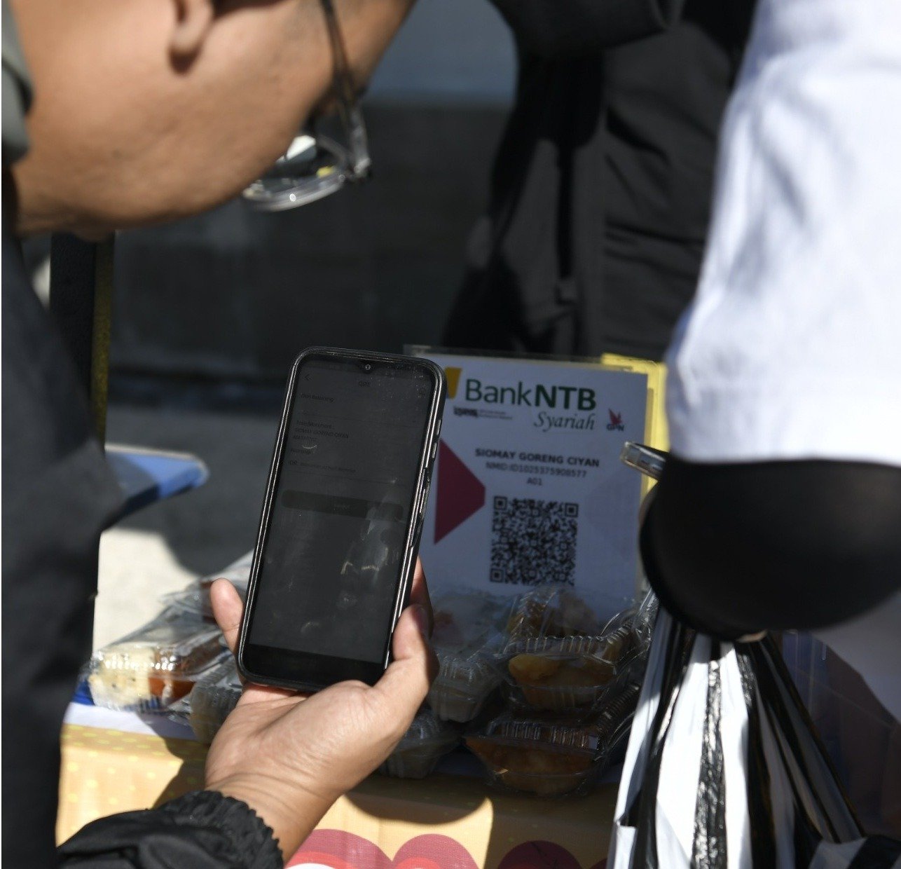 Bank NTB Syariah Kini Layani Transaksi QRIS Wisatawan Lima Negara