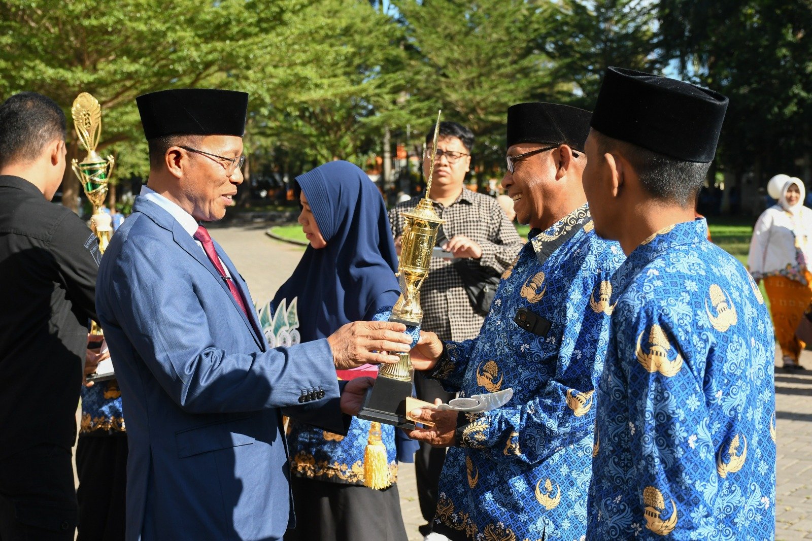 Lombok Timur Borong 5 Penghargaan Pendidikan Terbaik Tingkat NTB