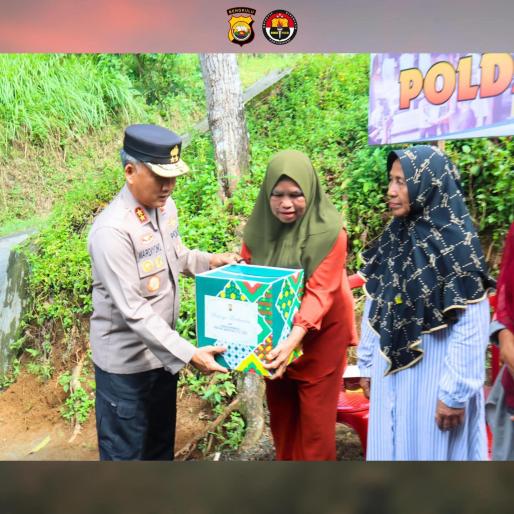 Kapolda Bengkulu Resmikan Rumah Layak Huni ke-70 Milik Kuli Bangunan