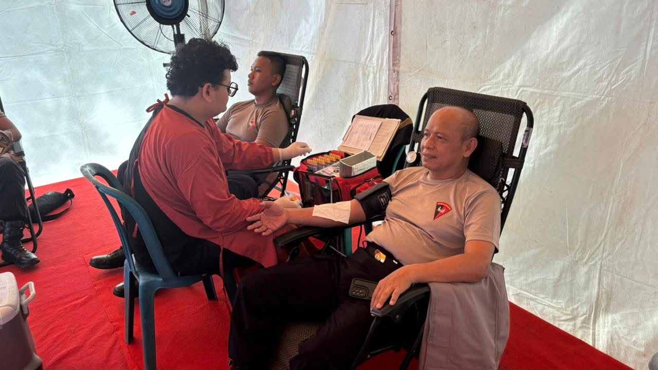 Brimob Polda Kaltim Gelar Donor Darah di Balikpapan Sambut Hari Buruh