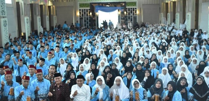 Walikota Jambi Lepas 838 Calon Haji, Siapkan Dokter dan Lauk UMKM