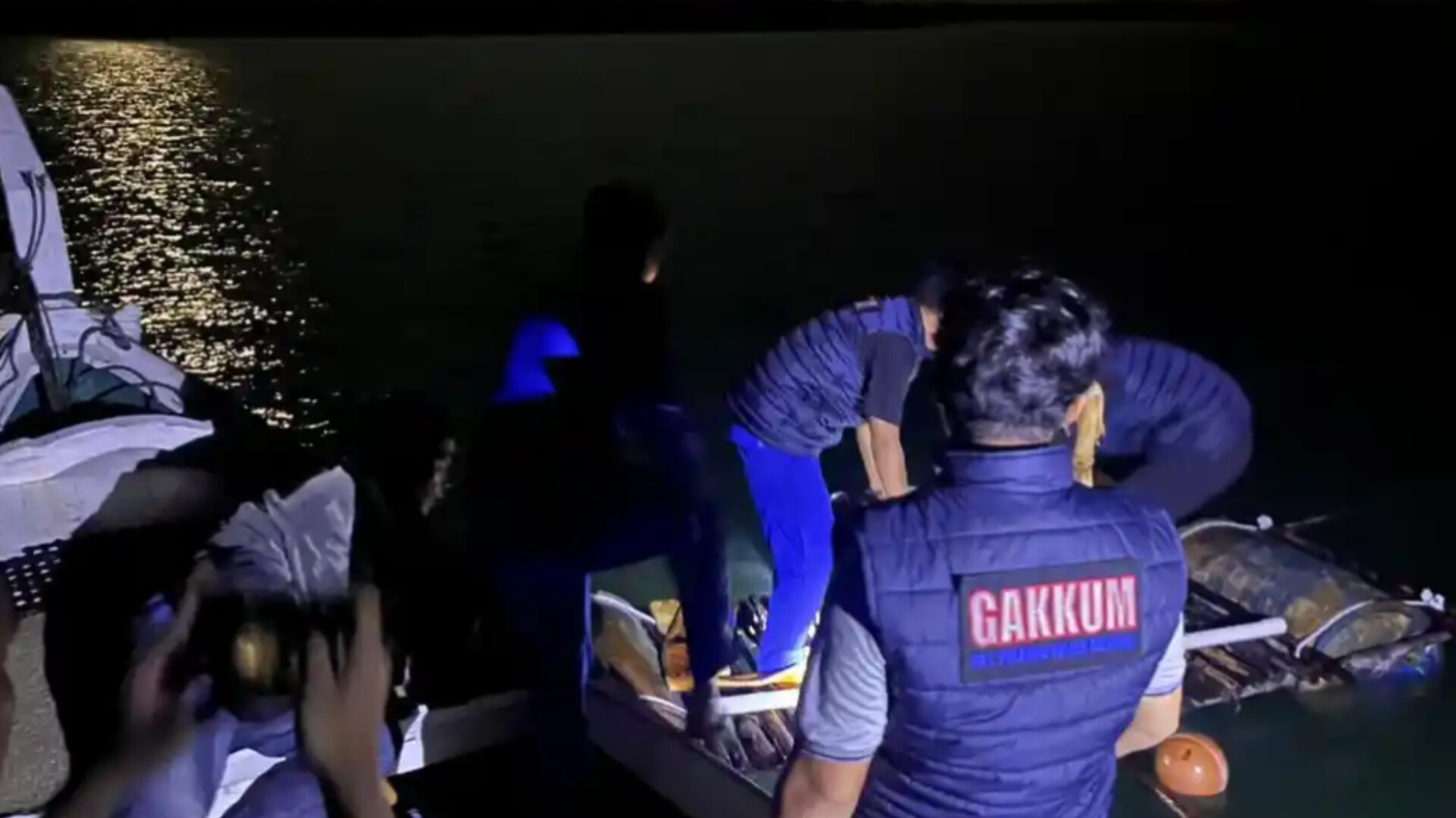 Polres Belitung Amankan 7 Ponton Tambang Timah Ilegal di Membalong
