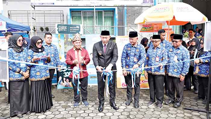 Wali Kota Lubuk Linggau Luncurkan SPMB 2026 Saat Peringatan Hardiknas