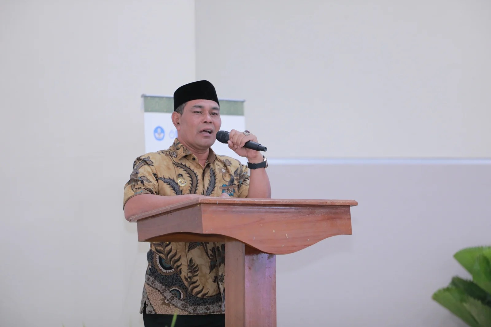 Bupati Aceh Besar Wajibkan Bahasa Aceh 3 Hari di Sekolah