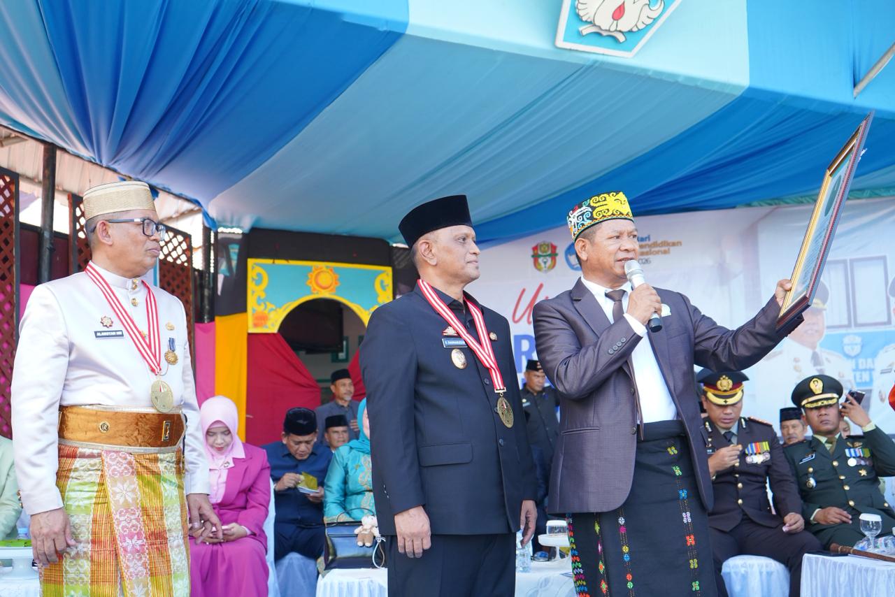 Wajo Cetak Rekor Indonesia, Gelar Hardiknas 2026 Serentak di 1.000 Lokasi