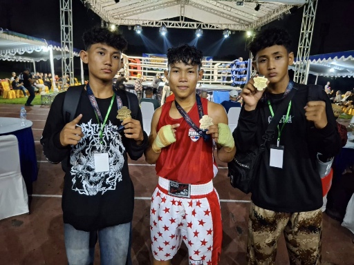 Tim Tinju Ketapang Sabet 3 Medali Emas West Borneo Championship