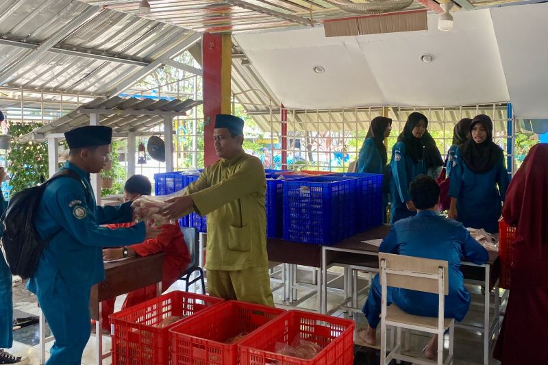 Badan Gizi Nasional Layani 540 Ribu Warga Kepri Lewat 232 SPPG