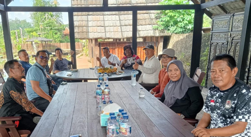 Mukhlis Basri Dorong Pemerintah Perkuat Modal UMKM di Lampung Timur