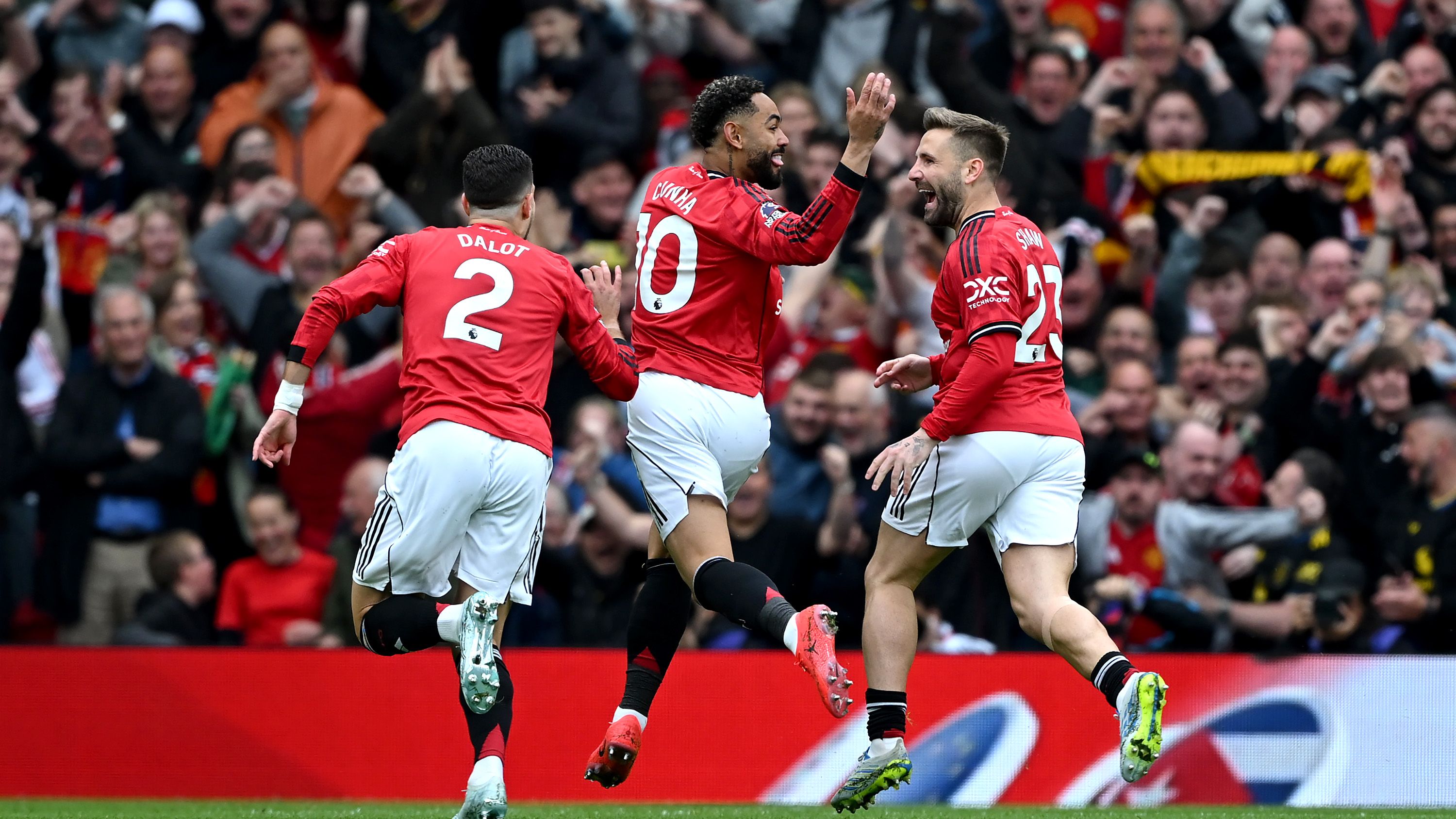Manchester United Bungkam Liverpool 3-2, Amankan Tiket Liga Champions