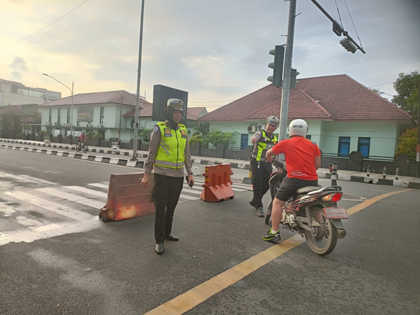 Polrestabes Palembang Amankan Uji Coba CFD Tahap II di Jalan Sudirman
