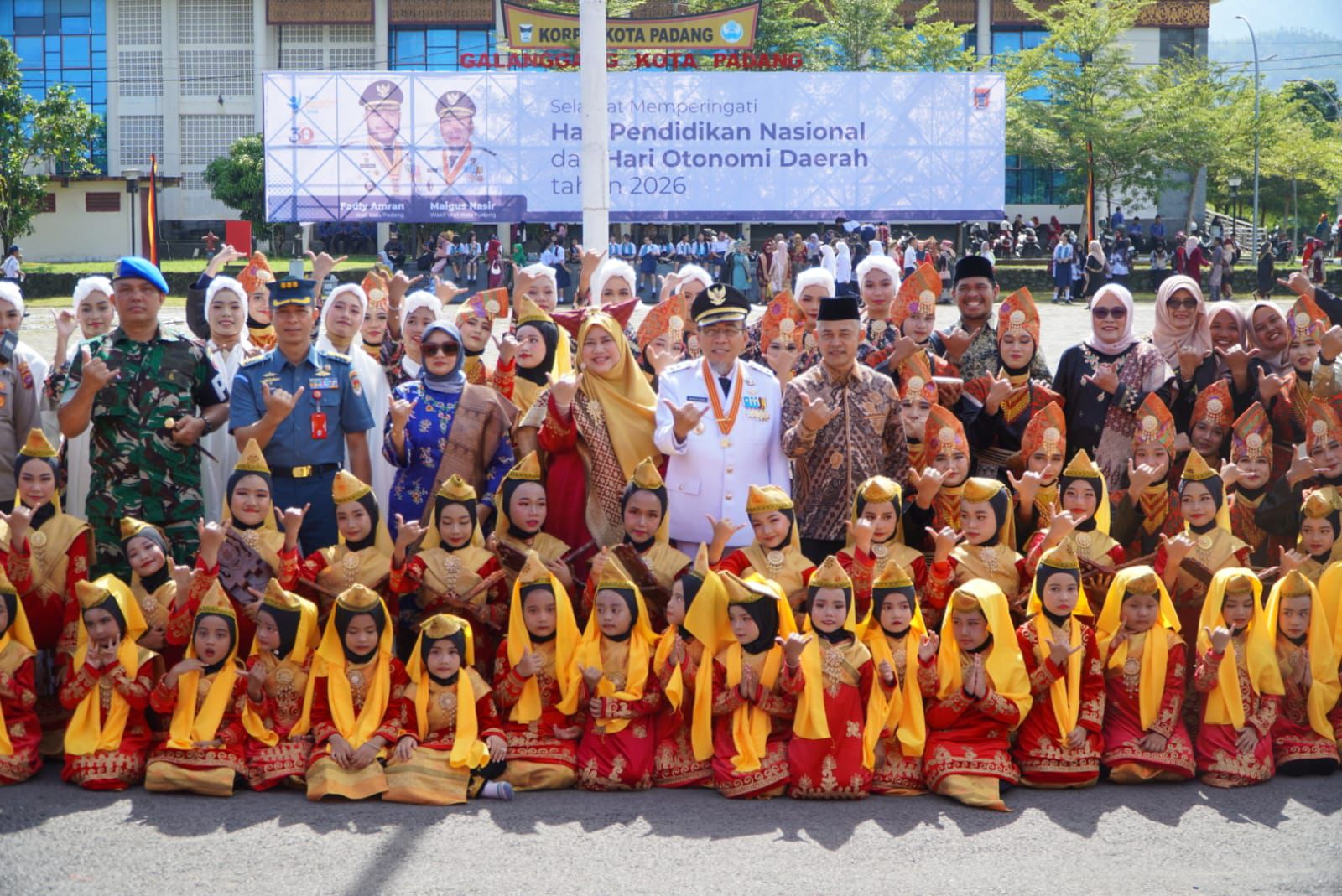 Wawako Padang Maigus Nasir Luncurkan Program MDTW di Hardiknas 2026