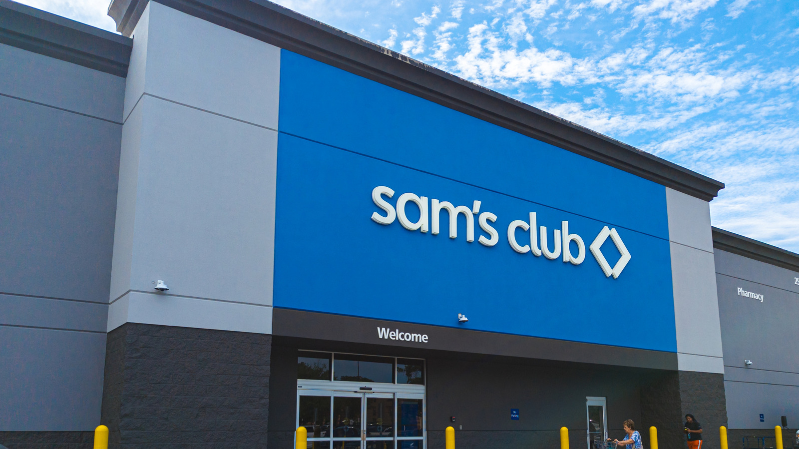 Sam's Club Samakan Harga Ban Online dan Offline Bagi Anggota Plus