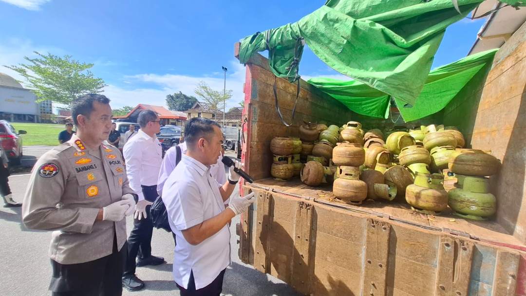 Polda Kalbar Ungkap 22 Kasus BBM Subsidi, 20 Tersangka Ditangkap