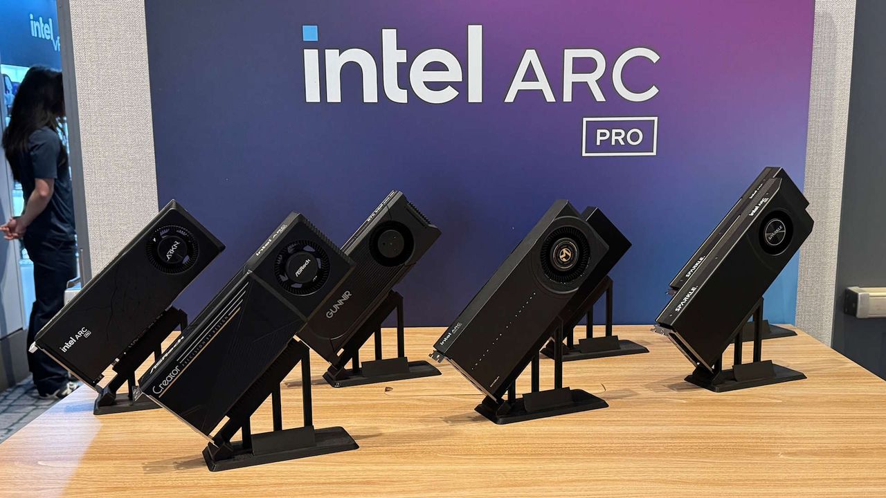 Intel Arc Pro B70 VRAM 32GB Ungguli RTX 5060 Ti di Game