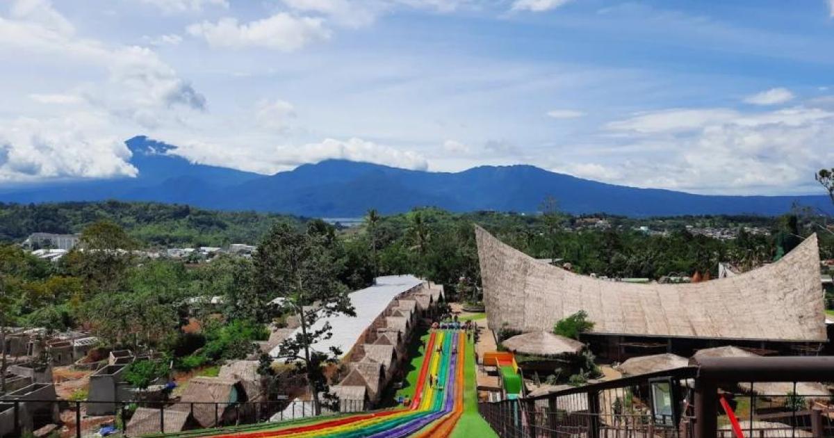 Wisata Dusun Semilir Semarang Tawarkan Wahana Salju dan Prosotan Pelangi