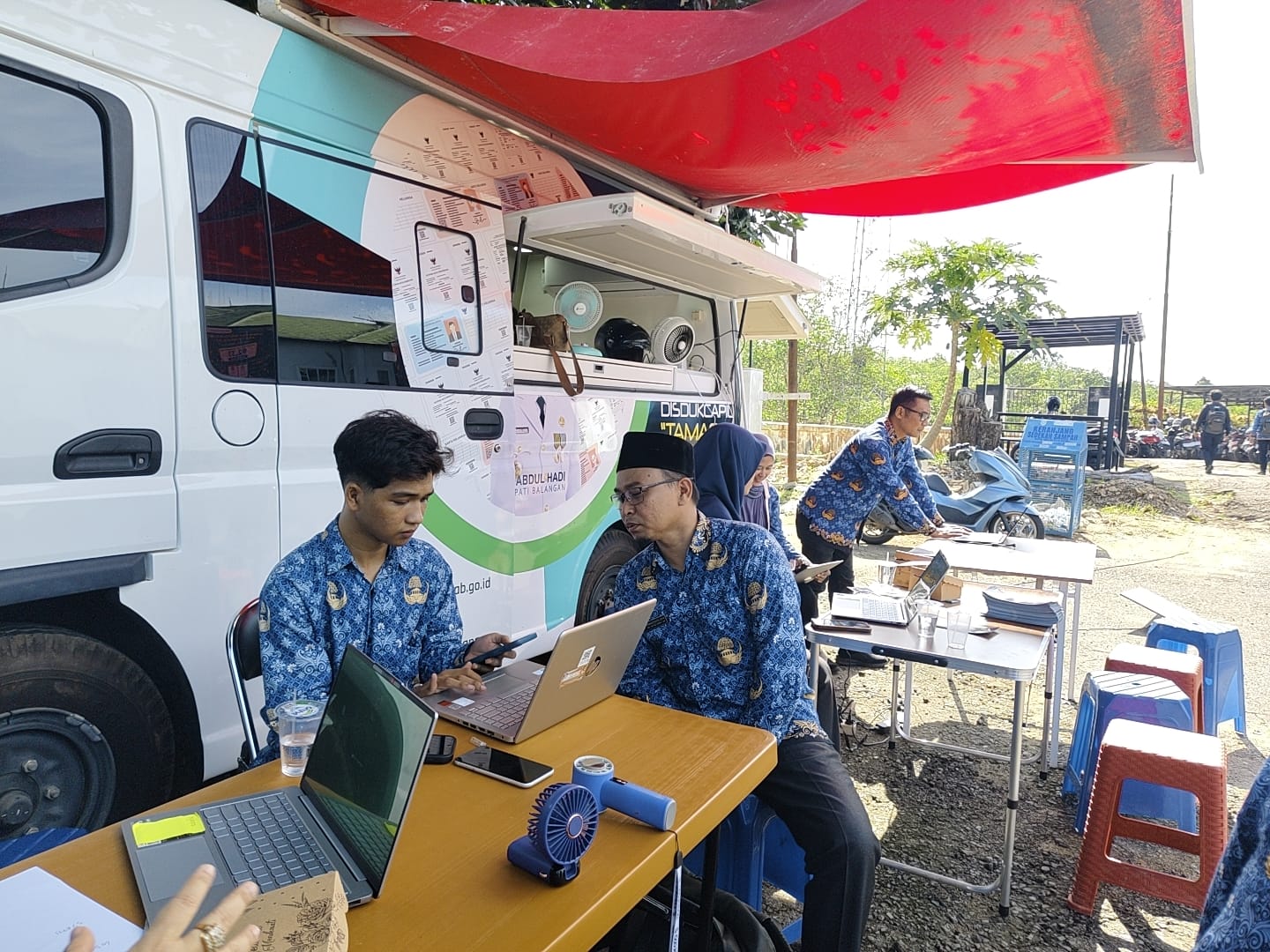 Disdukcapil Balangan Sasar ASN Aktivasi IKD Saat Upacara Hardiknas 2026