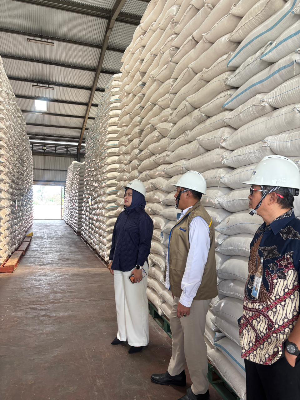 Bulog Amankan 70 Ribu Ton Beras, Stok Purwakarta-Subang Surplus Akhir Tahun