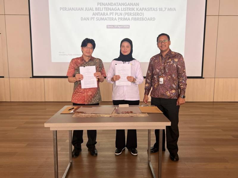 PLN Pasok Listrik 18,7 MVA ke Pabrik Fibreboard Baru di Ogan Ilir