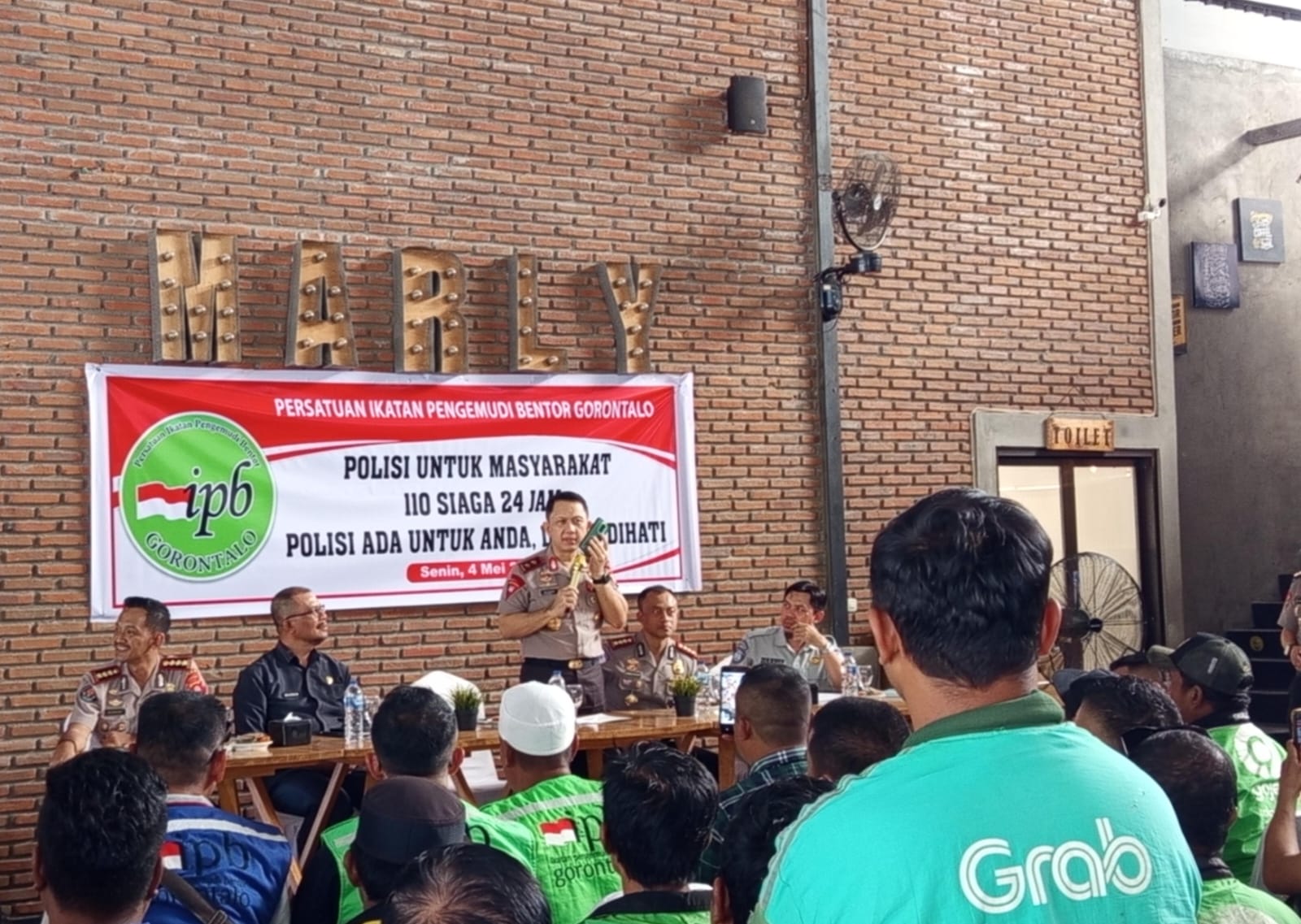 Polda Gorontalo Sosialisasi Call Center 110 Gratis ke Ratusan Sopir Bentor