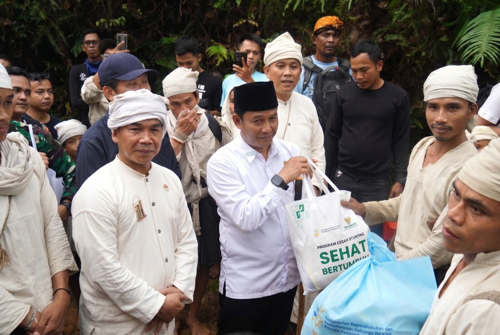 BAZNAS dan Kemendukbangga Salurkan Bantuan Stunting di Pedalaman Lebak