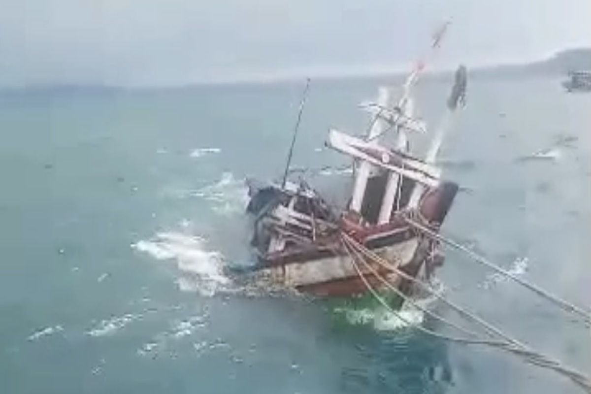 Kapal Kargo Tabrak Perahu Nelayan di Kalianda, Satu Nelayan Hilang
