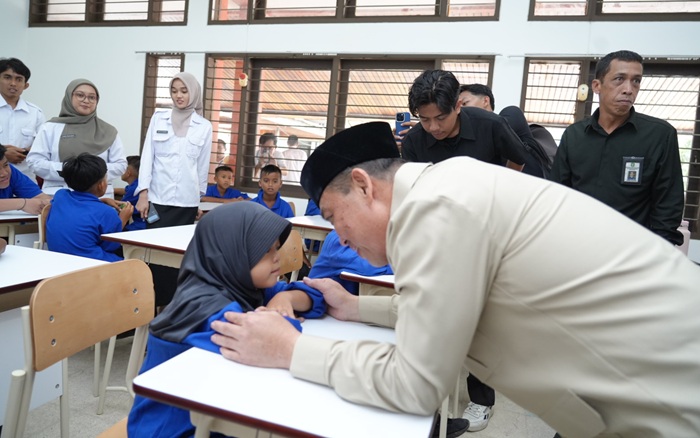 Pemprov Kalbar Kucurkan Beasiswa Rp 210 Miliar untuk 484 Ribu Siswa