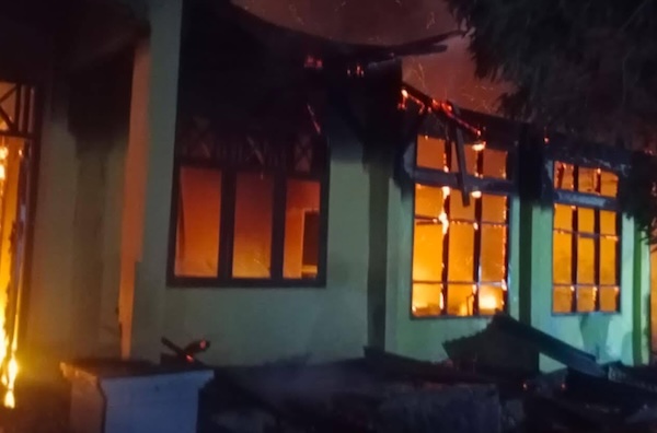 Kebakaran SMAN 7 Kota Ternate di Pulau Moti Hanguskan 7 Ruangan