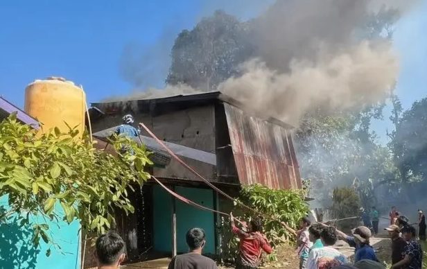 Kebakaran Sarang Walet di Tana Tidung Berhasil Dipadamkan Petugas