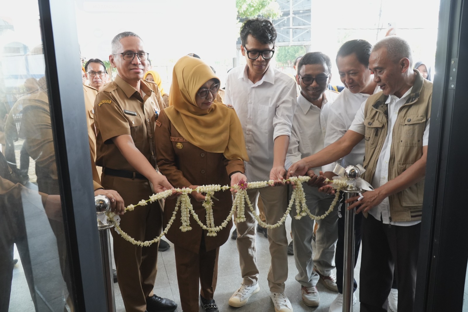Bupati Dewi Setiani Resmikan Pusat Informasi Geologi Pandeglang