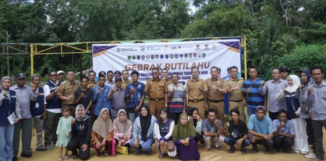 Prabumulih Perbaiki 100 Rumah Warga Lewat Program Gebrak Rutilahu
