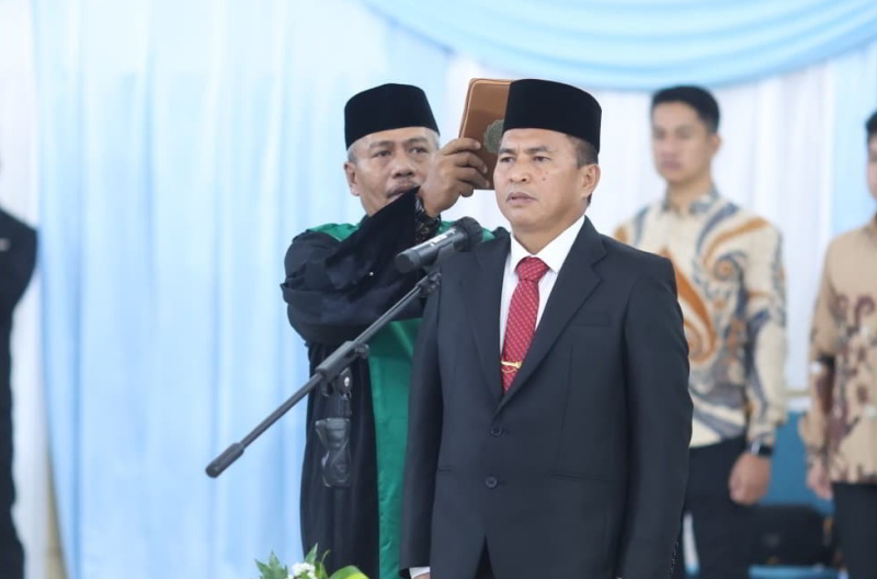 Tahlis Gallang Resmi Jabat Sekprov Sulut, Bupati Bolmong Beri Apresiasi