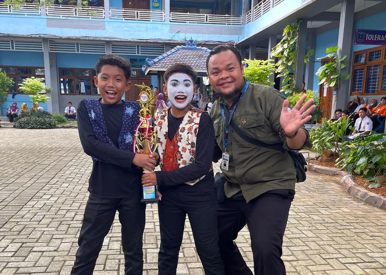 SMPN 2 Kaliori Rembang Juara 1 Pantomime FLS3N, Melaju ke Provinsi