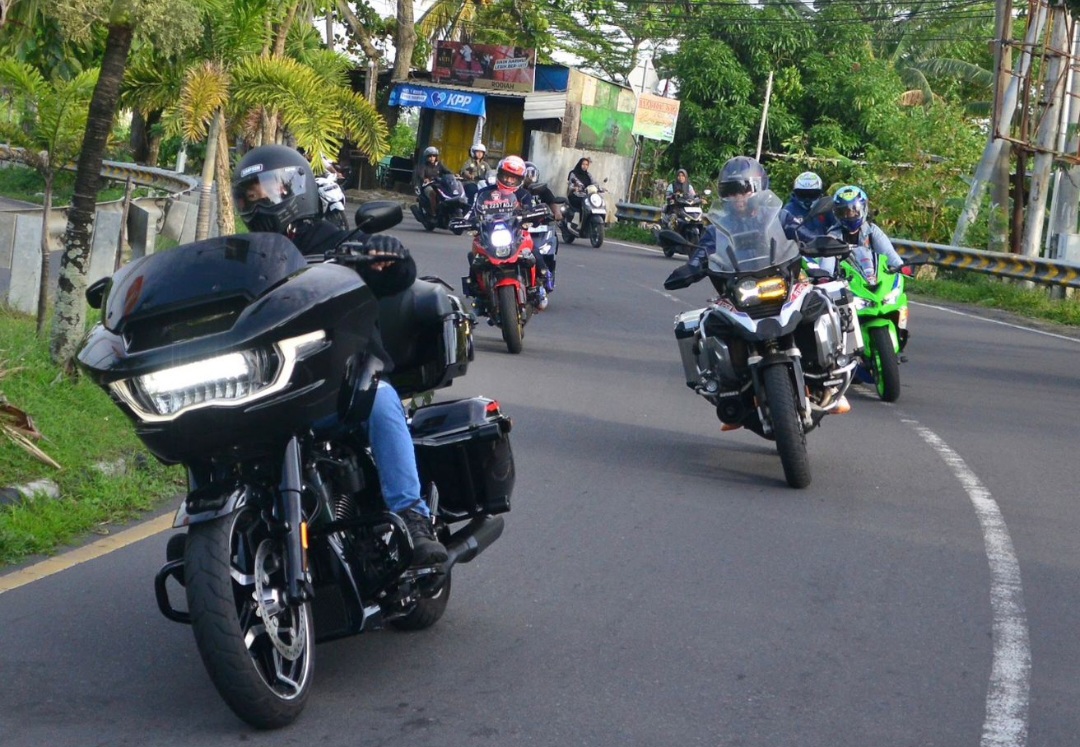 Big Bike Lombok Jelajahi Jalur Eksotis NTB Lewat Coastal Escape Ride 2026