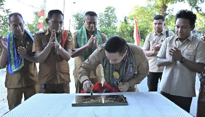 Wali Kota Kupang Christian Widodo Resmikan Tugu Pilu Tuan di Fatukoa