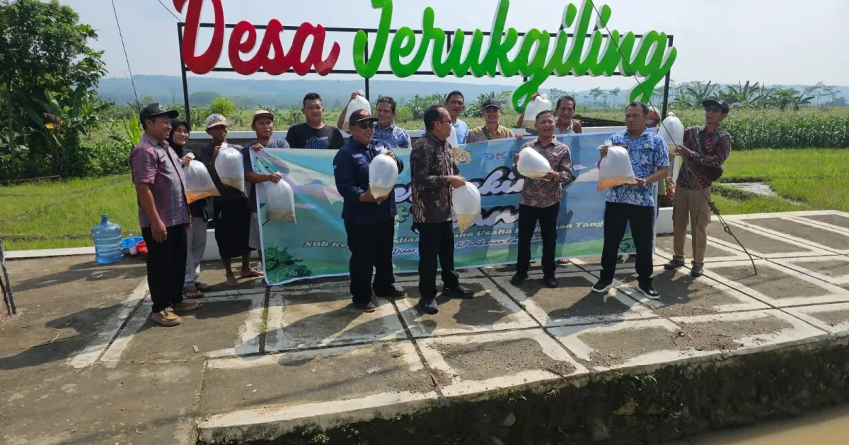Pemkab Kendal Tebar 90 Ribu Benih Ikan Guna Jaga Ketahanan Pangan