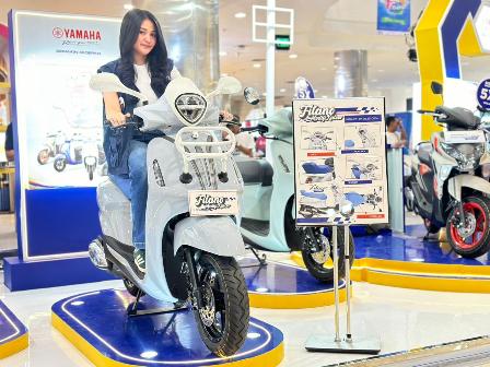 Yamaha Kenalkan Gear Ultima Solid Orange dan Grand Filano Modifikalcer di Bandung