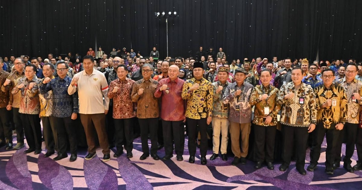Mendagri Ingatkan Pemda Bukan Otonomi Penuh di Forum Kalimantan