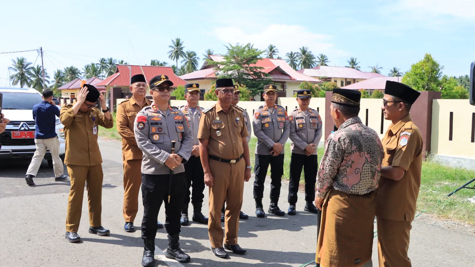 Pemkab Boltim Hibahkan Pagar Markas ke Polres guna Perkuat Keamanan