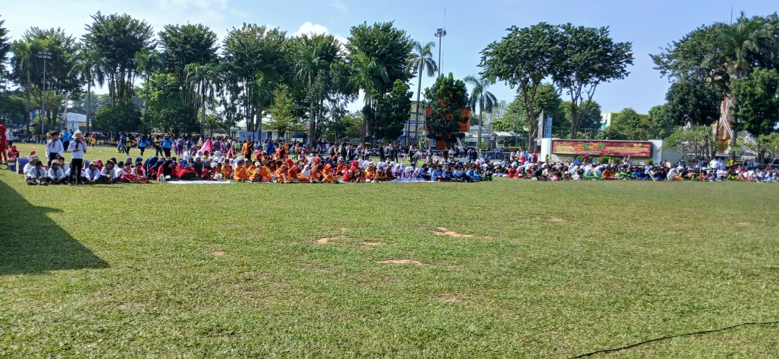 Siswa MTs Kota Jambi Terpaksa Ujian Susulan Akibat Tunggakan Biaya