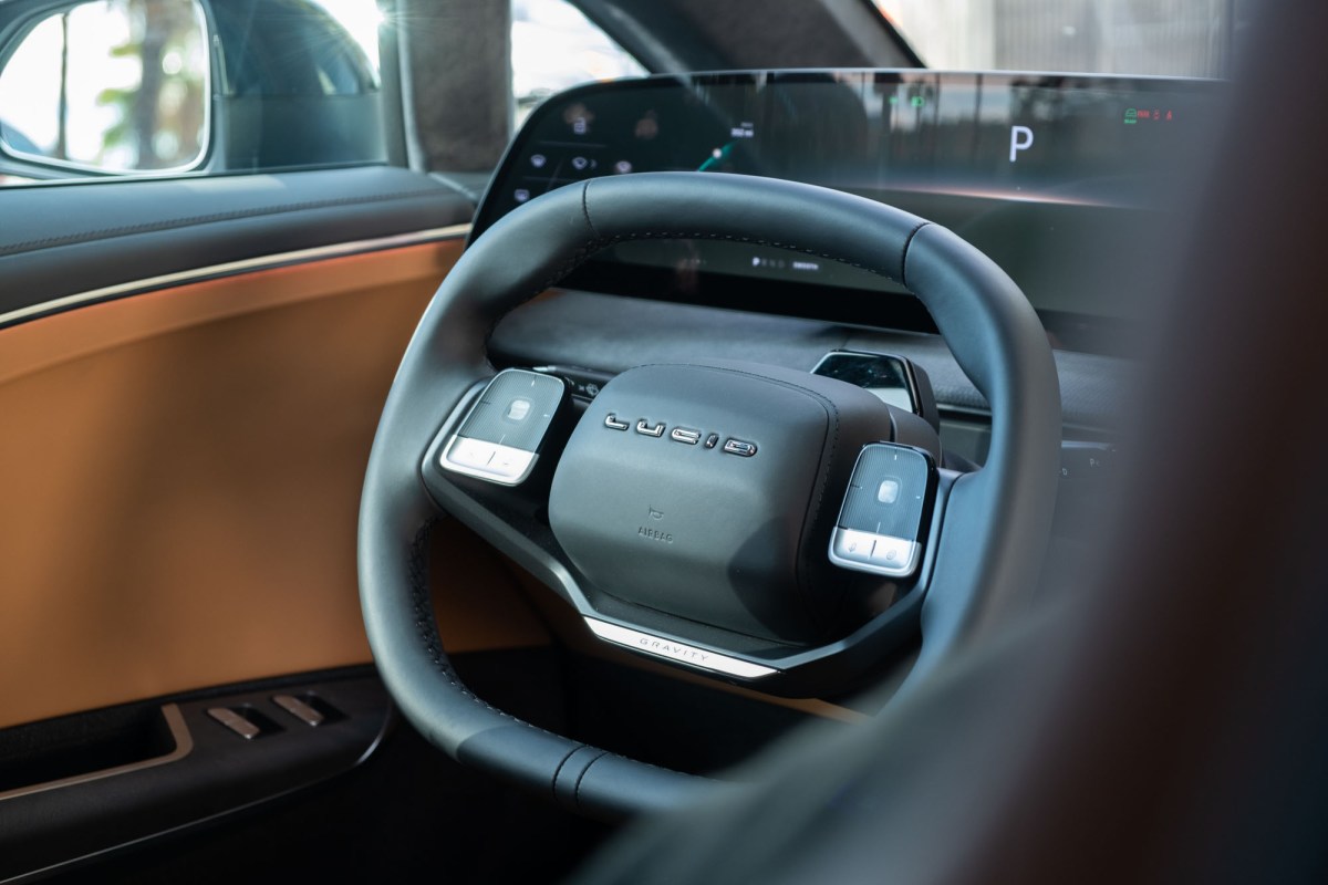 Lucid Motors Tarik Target Produksi 2024 Akibat Krisis Penumpukan Inventori
