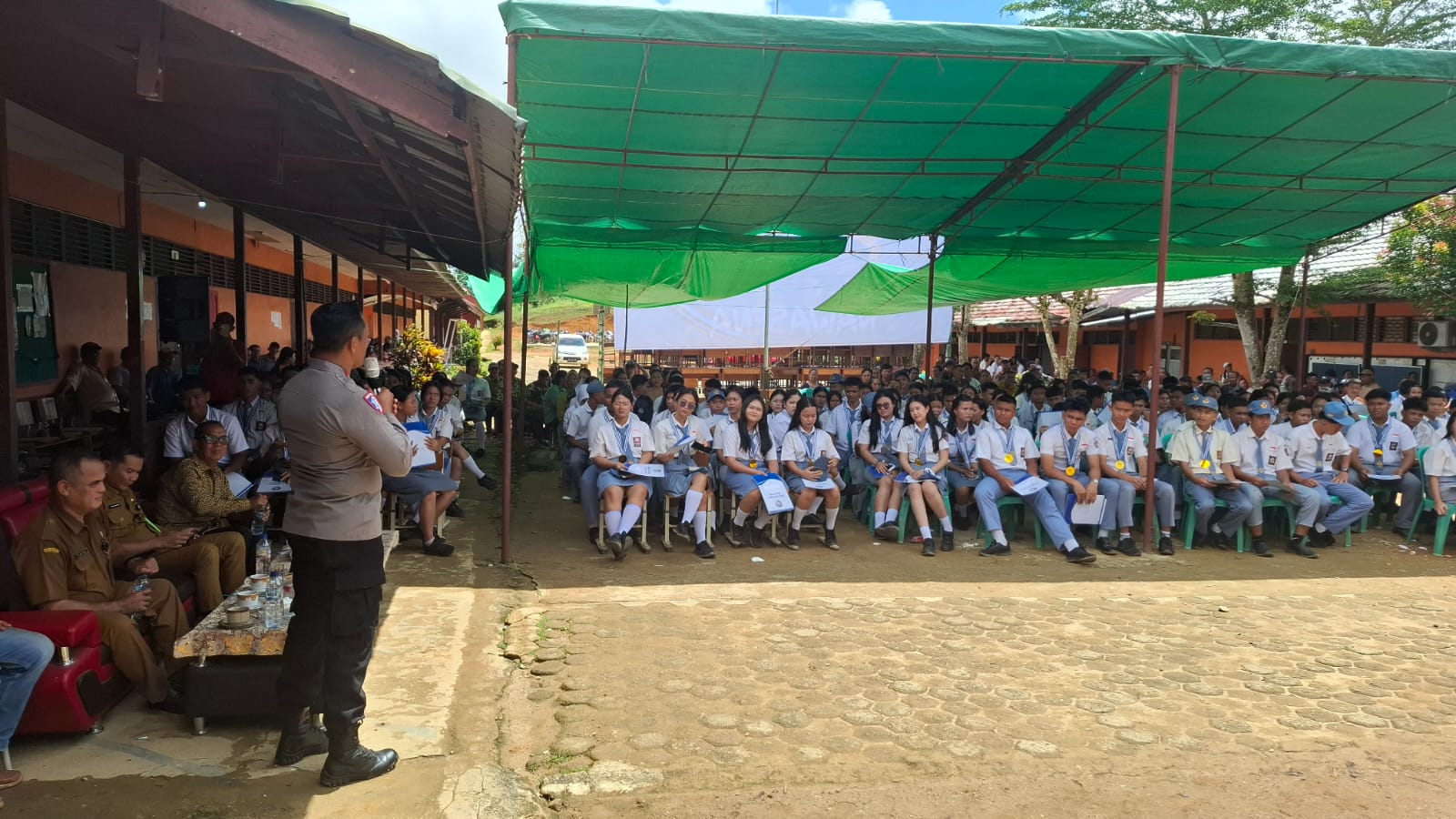 Polsek Menyuke Larang Siswa Tanpa SIM Kendarai Motor ke Sekolah