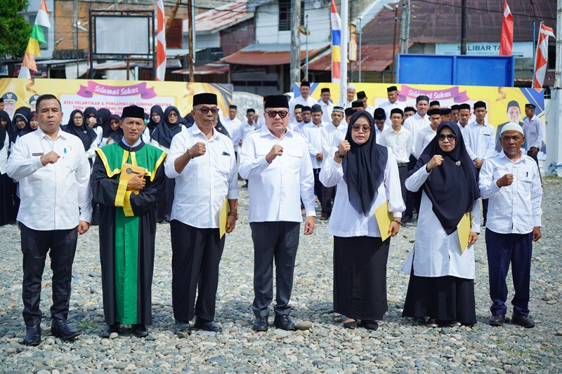 Bupati Nagan Raya TR Keumangan Lantik 357 Tuha Peut Gampong